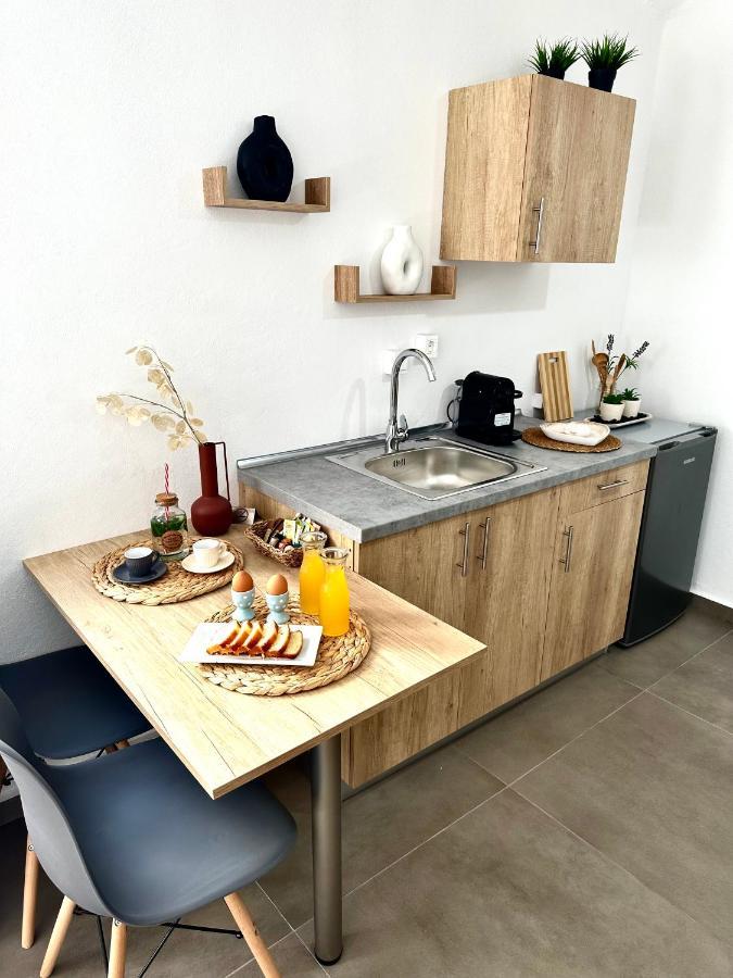 Aeron Suites Éxo Goniá Esterno foto